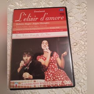 Donizetti "L'elisir d'amore" music DVD